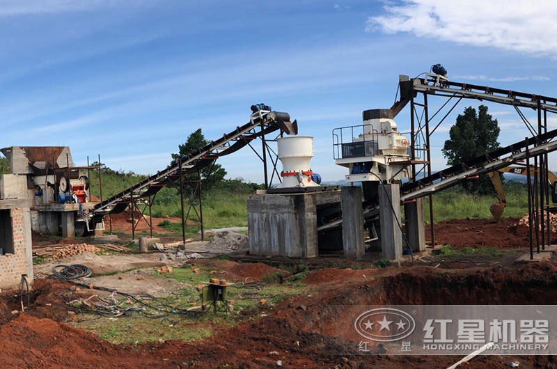 時產(chǎn)100噸砂石廠現(xiàn)場用VSI8518制砂機 時產(chǎn)100噸砂石廠現(xiàn)場用VSI8518制砂機